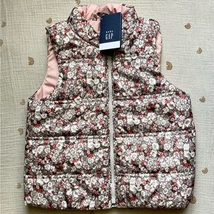 Gap puffer vest